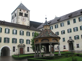 Augustiner-Chorherrenstift Neustift bei Brixen (Foto A. Prock)