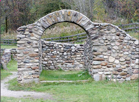 Stadtmauer in Aguntum (Foto: Museum Aguntum)