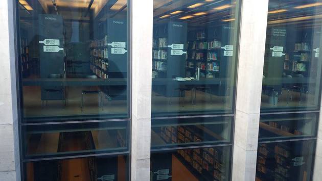 uploads/3273/biblioteca.jpg
