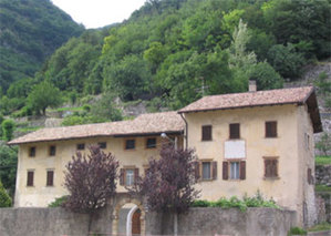 uploads/4726/canonica.jpg
